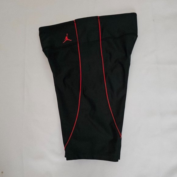 Jordan Women's Black DC7315-010 Athletic Tight Fit Running Bike Shorts Sz Small - Picture 9 of 16